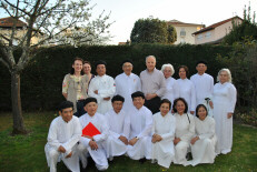  Le président Canh Quang Tran et ses disciples