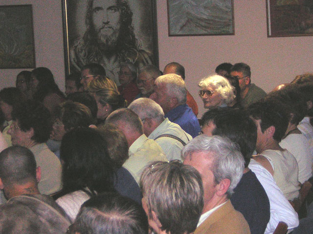 Un public, attentif, venu en masse au centre spirite lyonnais Allan Kardec de Bron.